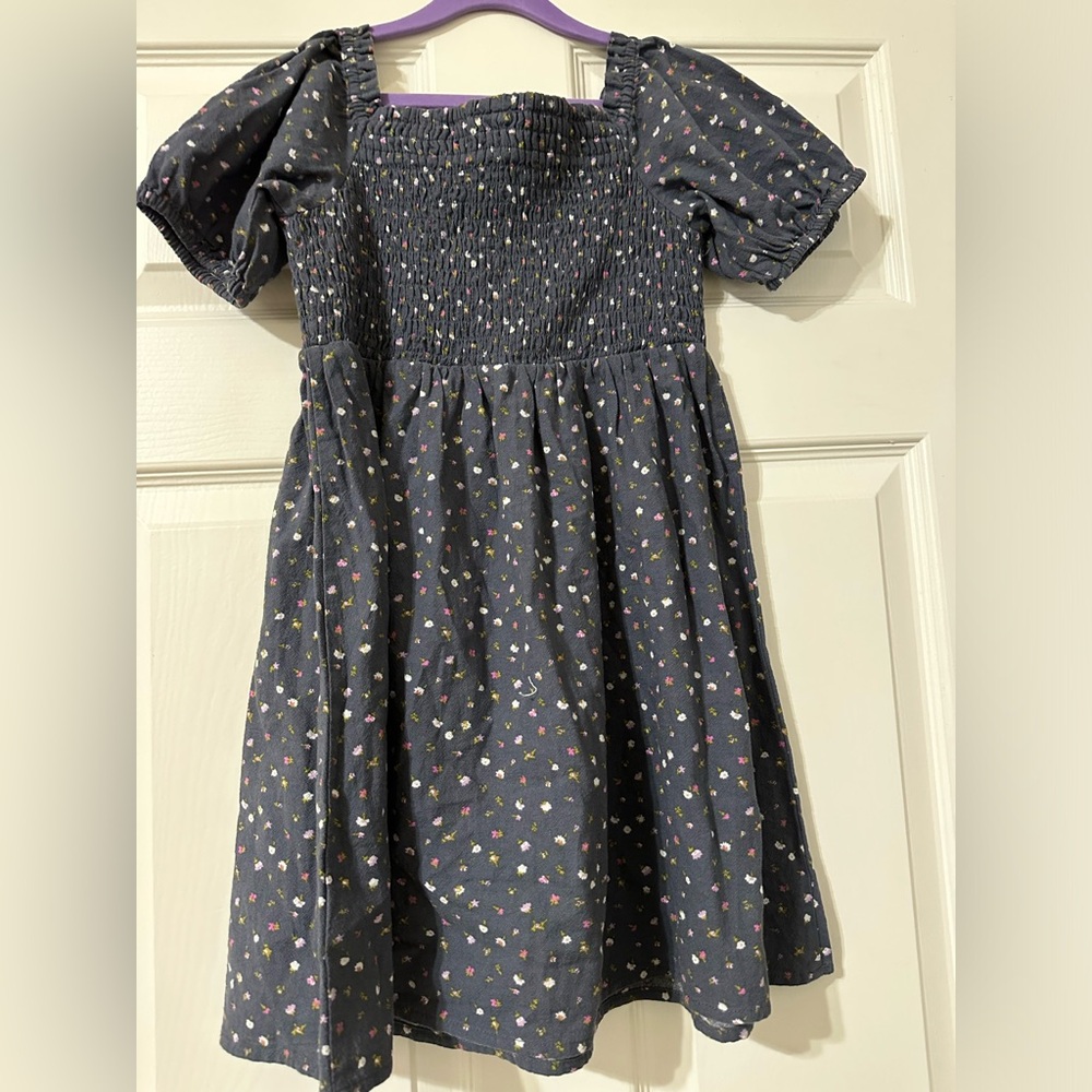 Girl’s smocked summer dress. Size 7/8